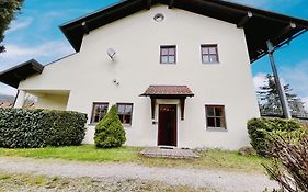 Gemütliches Seeapartment am Berg